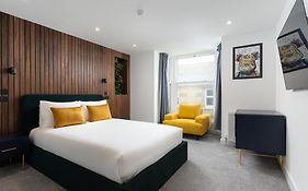 Room 2 Hotel Style Double Bedroom In Marazion